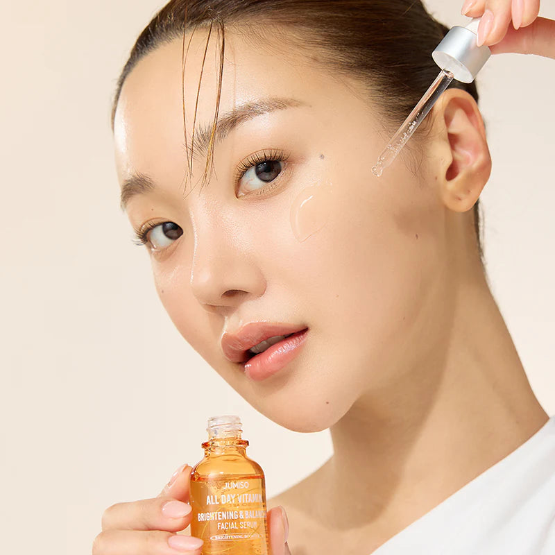 All day Vitamin Brightening & Balancing Facial Serum